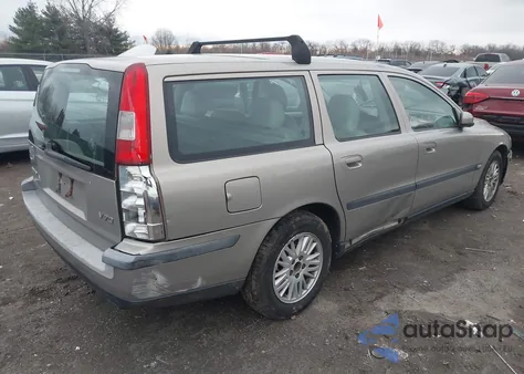 2004 Volvo V70 2.4 z USA, uszkodzony, nr VIN YV1SW61T242402108